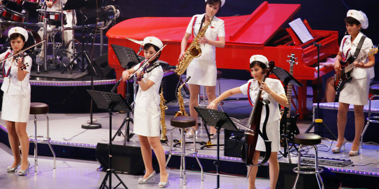 музыка северной кореи, северокорейские музыкальные группы, северокорейские музыканты, популярные северокорейские группы, популярные северокорейские музыканты, северокорейские популярные музыканты