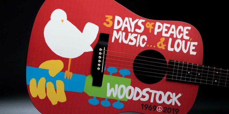 Martin DX Woodstock 50th, акустические гитары к 50-летнему юбилею Вудстока