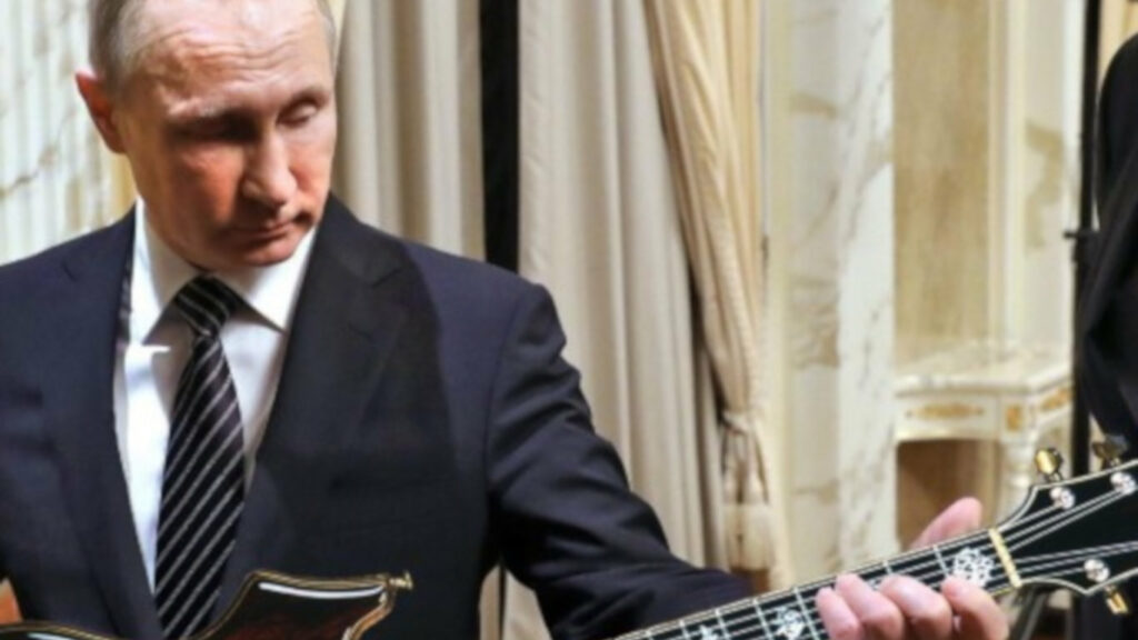 Путин поручил Кремлю поддержать популярную музыку
