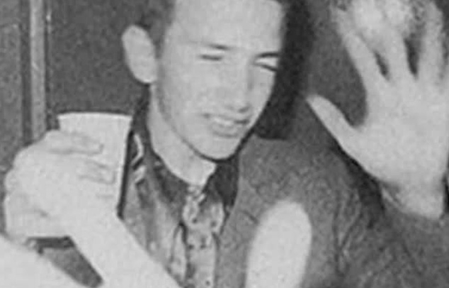 Джон Дикон в 1965 году