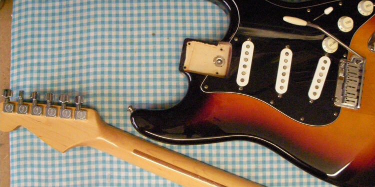 Fender: «90% начинающих гитаристов бросают занятия через год»