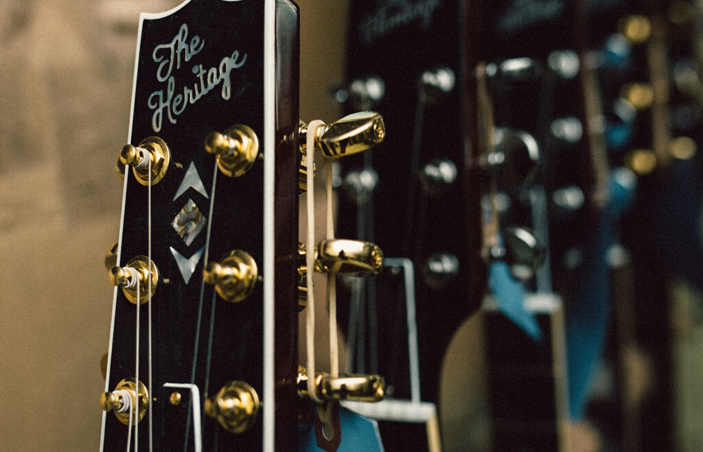 Heritage Guitars подала в суд на Gibson, обвинив компанию в харассменте