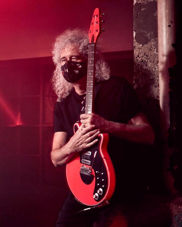 Brian May World's Pinkest Pink Red Special