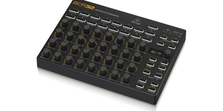 MIDI-контроллер Behringer BCR32