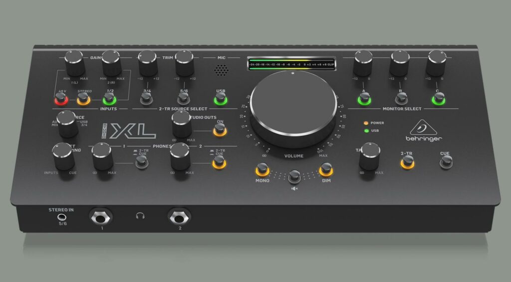 Behringer Studio XL контроллер для крупных студий с увеличенным количеством входов и выходов