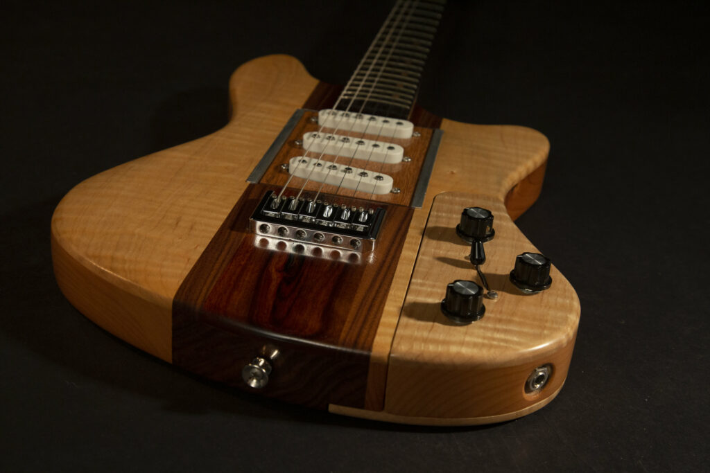 Модульная электрогитара Reddick Guitars Voyager Modular Guitar с модулем SSS