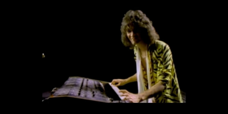 Первое исполнение Van Halen Jump Эдди Ван Халеном 1982 год