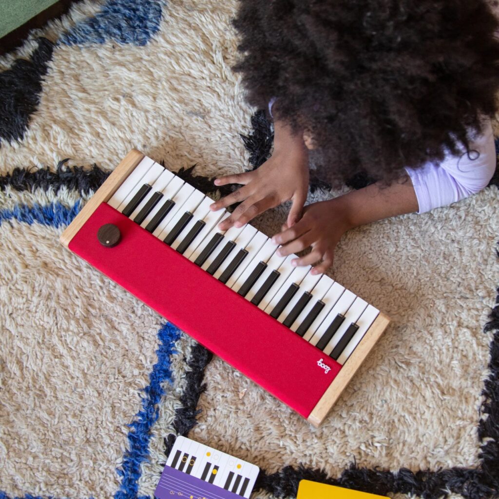 Loog Piano детское пианино со взрослыми возможностями