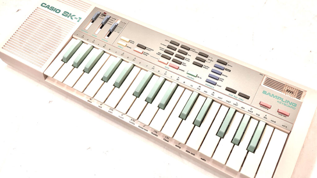 Casio SK-1 — неожиданный победитель среди самых популярных синтезаторов 2023