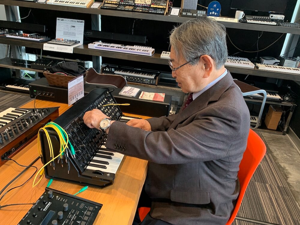 Фумио Миеда Fumio Mieda инженер Korg и создатель Korg MS-20 Poly-800
