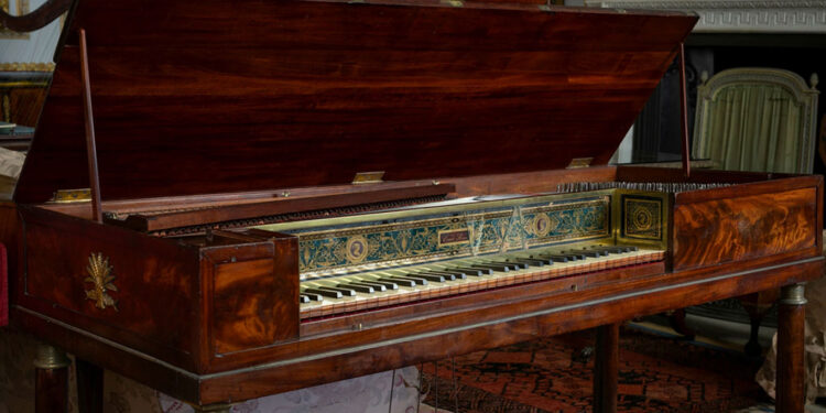 Пианино Наполеона Erard no7493
