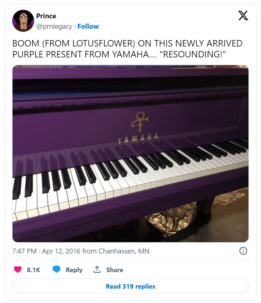 Фиолетовый рояль Принса в Твиттере музыканта