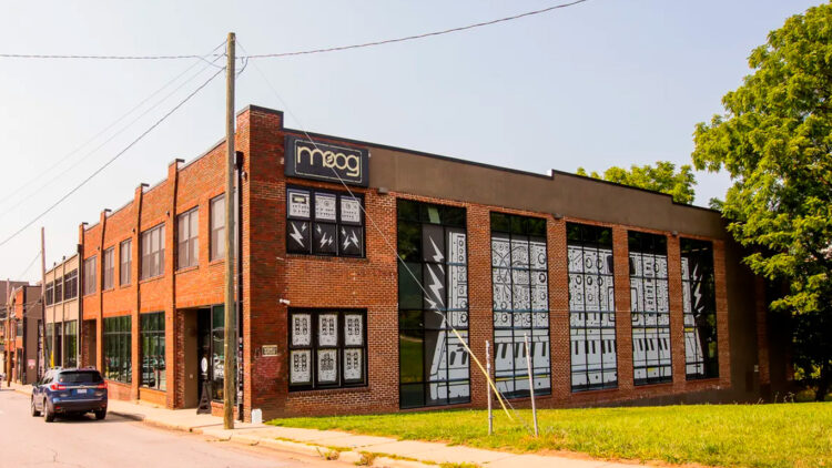 Штаб и фабрика Moog Music в Эшвилле сдается в аренду