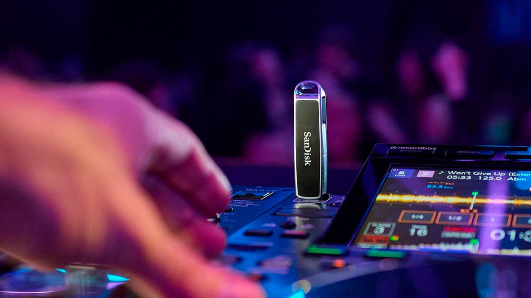 SanDisk DJ Flash Drive флешка для диджеев