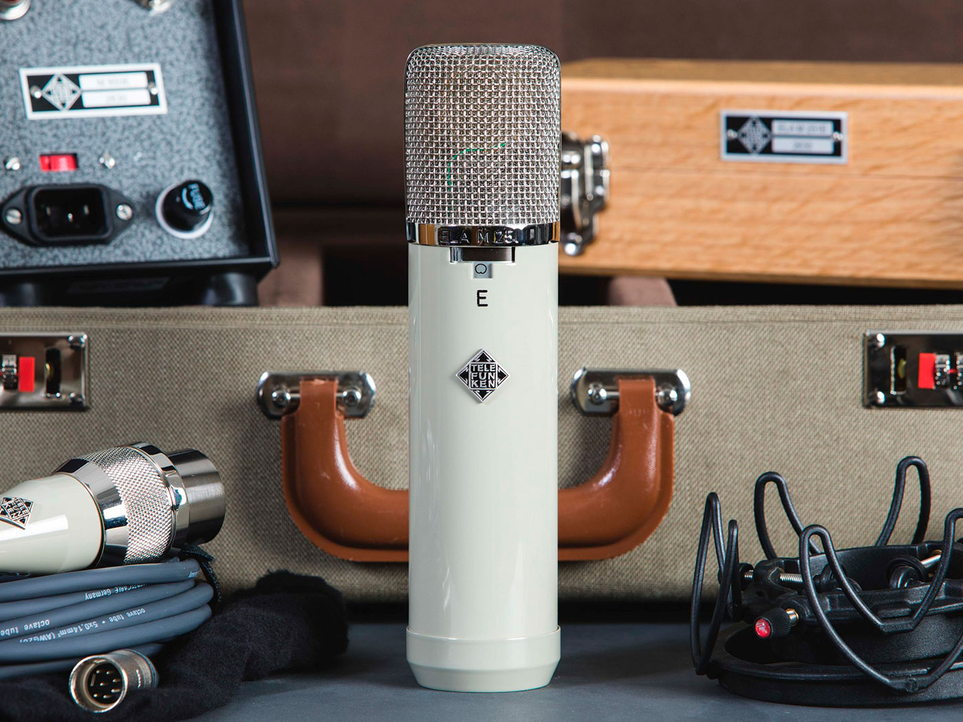 Telefunken Ela M251