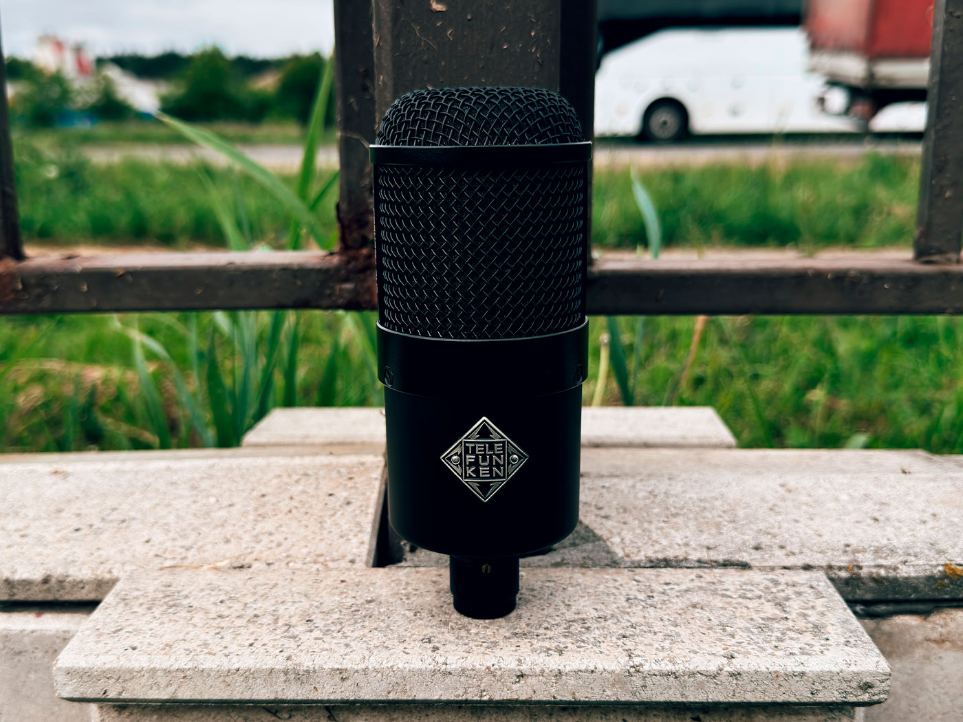 Telefunken M82 общий вид микрофона