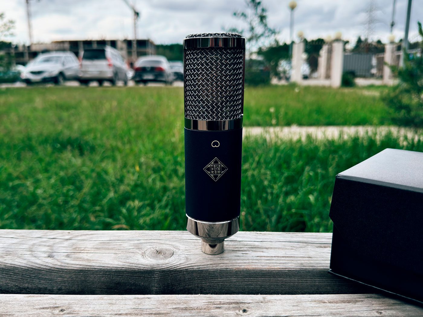 Telefunken TF11 FET внешний вид микрофона
