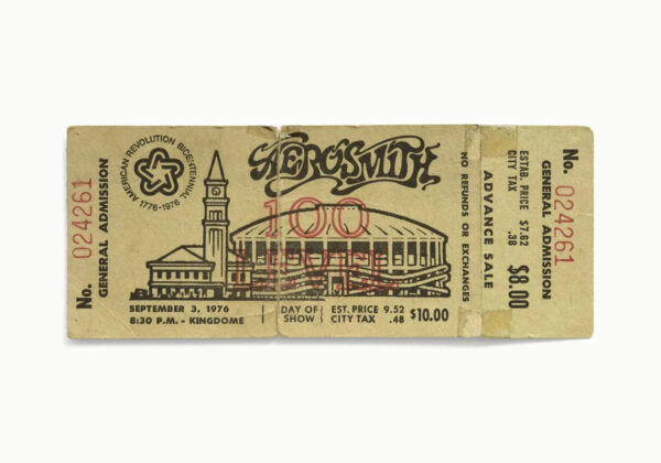 Билет на концерт Aerosmith в Kingdome (Сиэтл, США), 1976 год. Фото — Блейз Хейворд, Tickets Please.