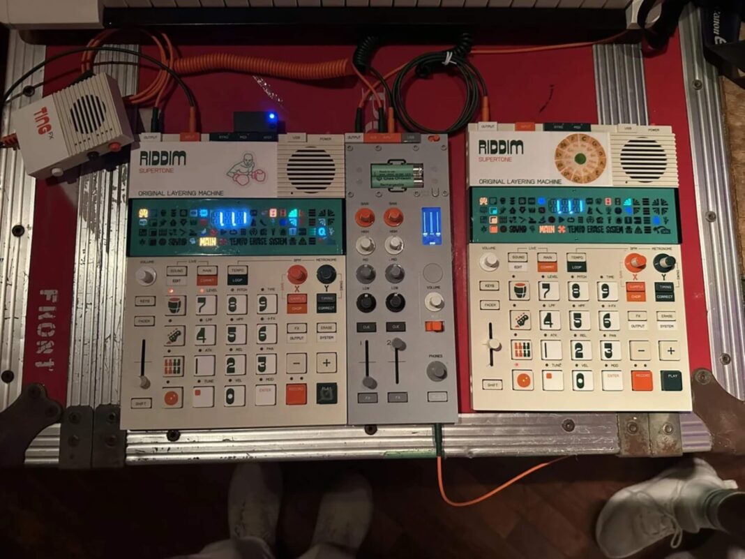 Teenage Engineering EP-40 mixer EP-2350 sampler leak