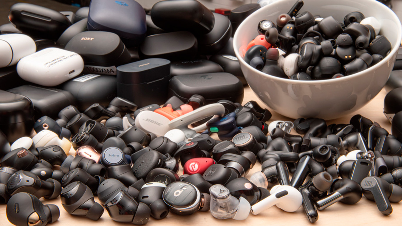 Энтузиаст составил рейтинг лучших беспроводных наушников — для этого он проанализировал тысячи тем на Reddit