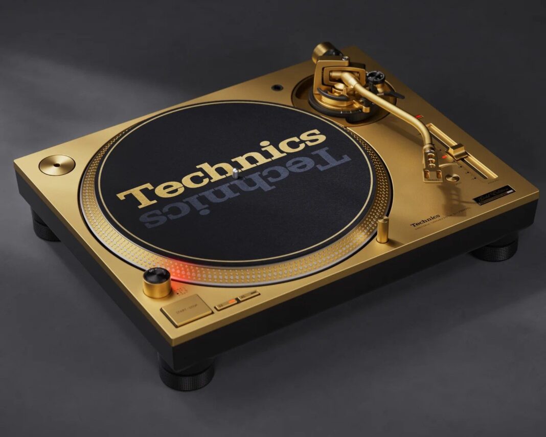 Technics SL-1200 Anniversary Edition 35